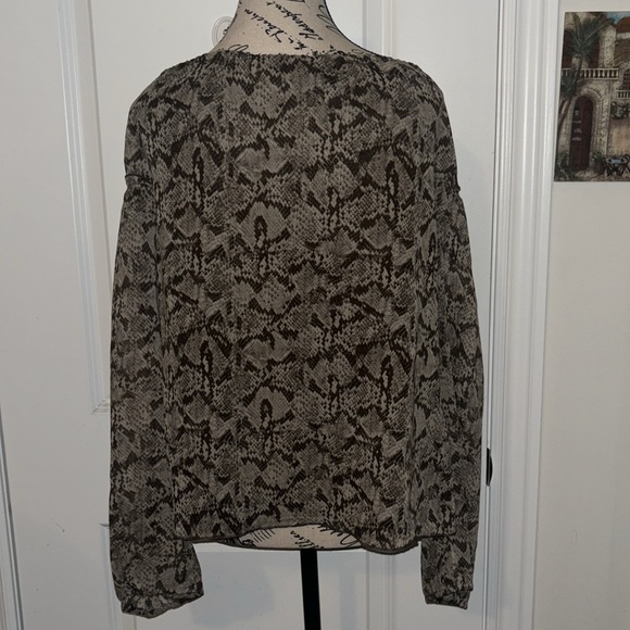 Michael Michael Kors Women’s Blouse - Picture 4 of 7